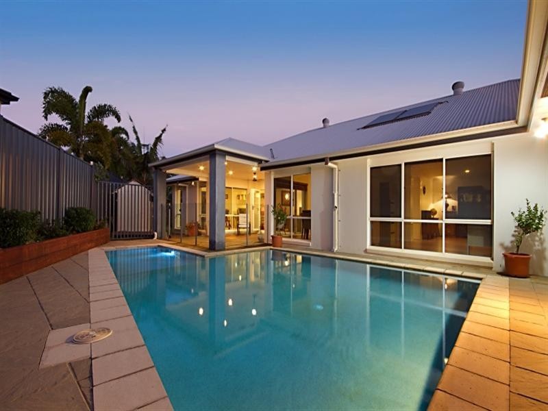 31 Kimbolton Drive, Redland Bay QLD 4165