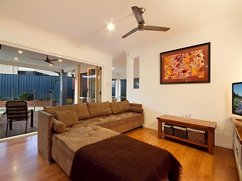 31 Kimbolton Drive, Redland Bay QLD 4165