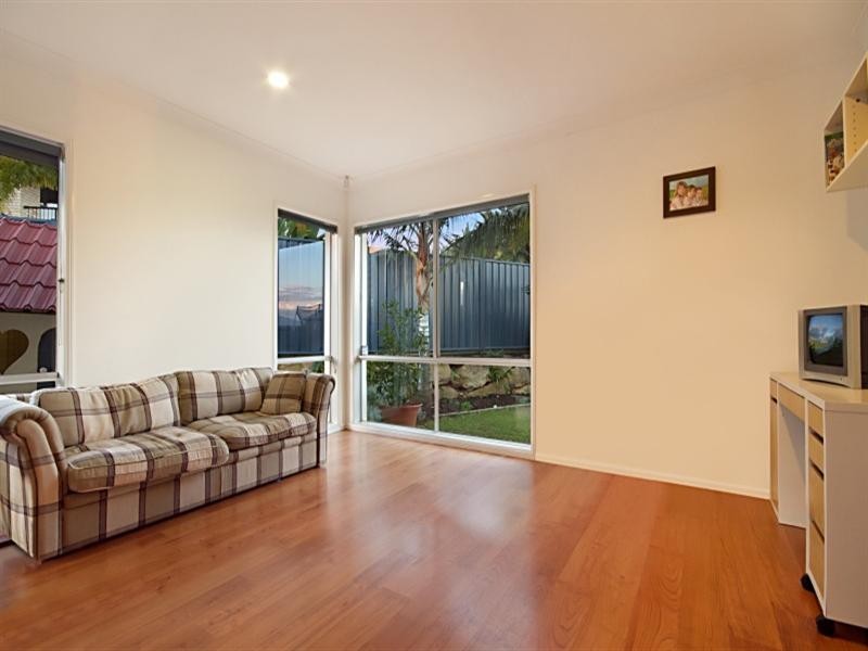 31 Kimbolton Drive, Redland Bay QLD 4165