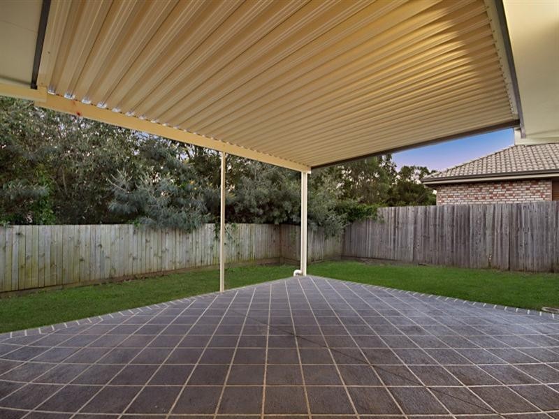 15 Portland Parade, Redland Bay QLD 4165