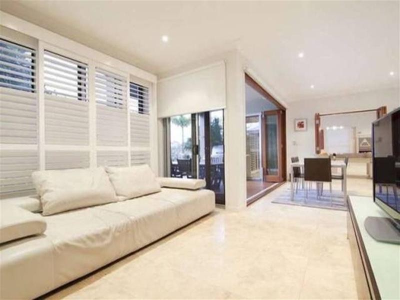 60 Penzance Drive, Redland Bay QLD 4165