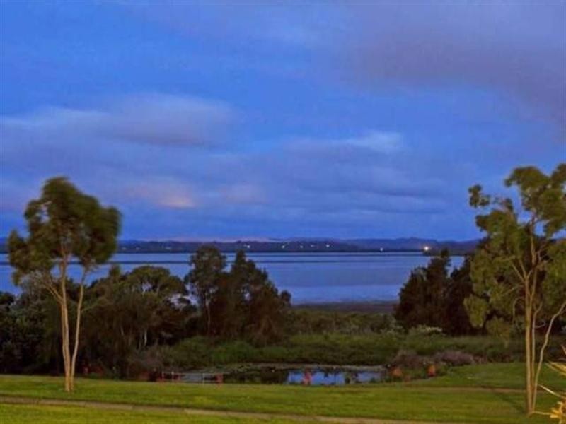 60 Penzance Drive, Redland Bay QLD 4165