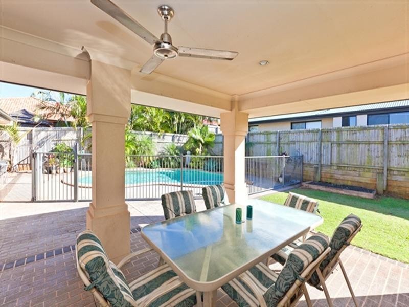 12 Butler Place, Redland Bay QLD 4165