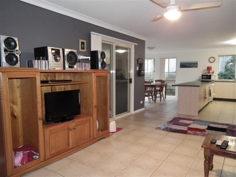 30 Attenborough Circuit, Redland Bay QLD 4165