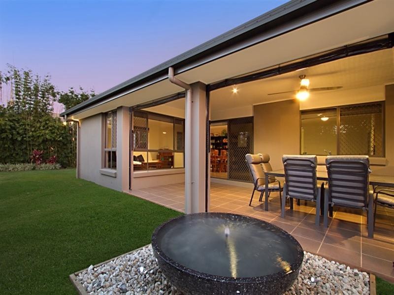 6 Cobby Court, Redland Bay QLD 4165