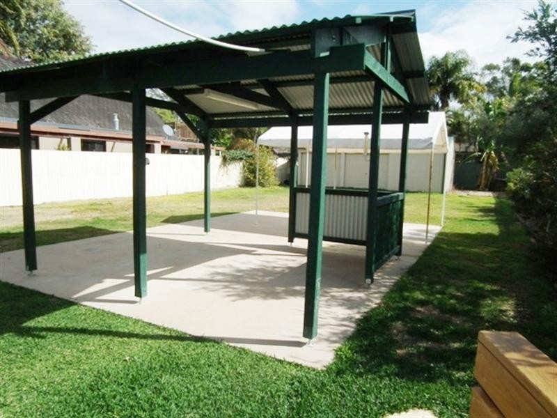 219 Main Street, Redland Bay QLD 4165