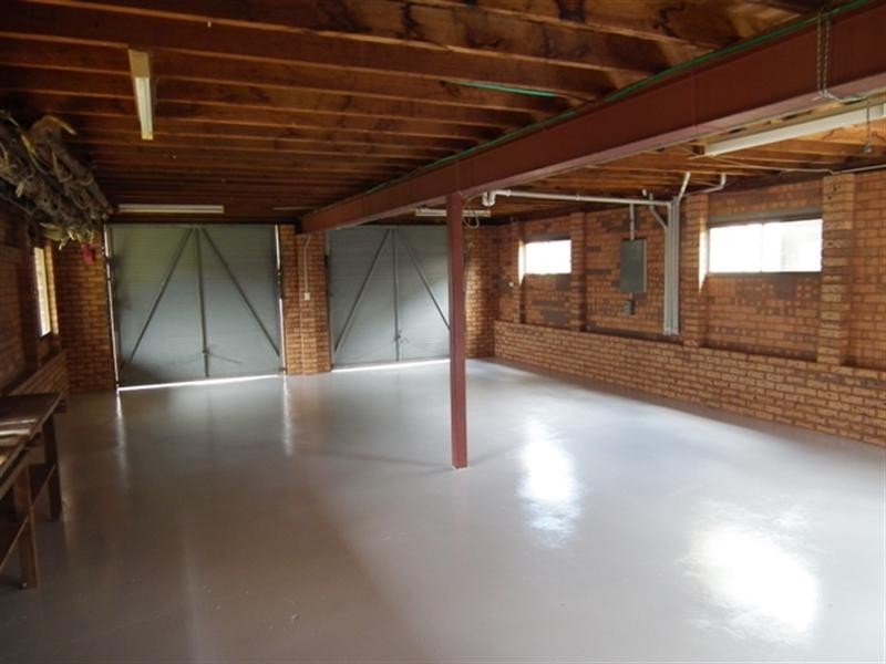 33 Pitt Street, Redland Bay QLD 4165