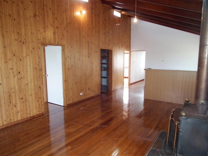 33 Pitt Street, Redland Bay QLD 4165