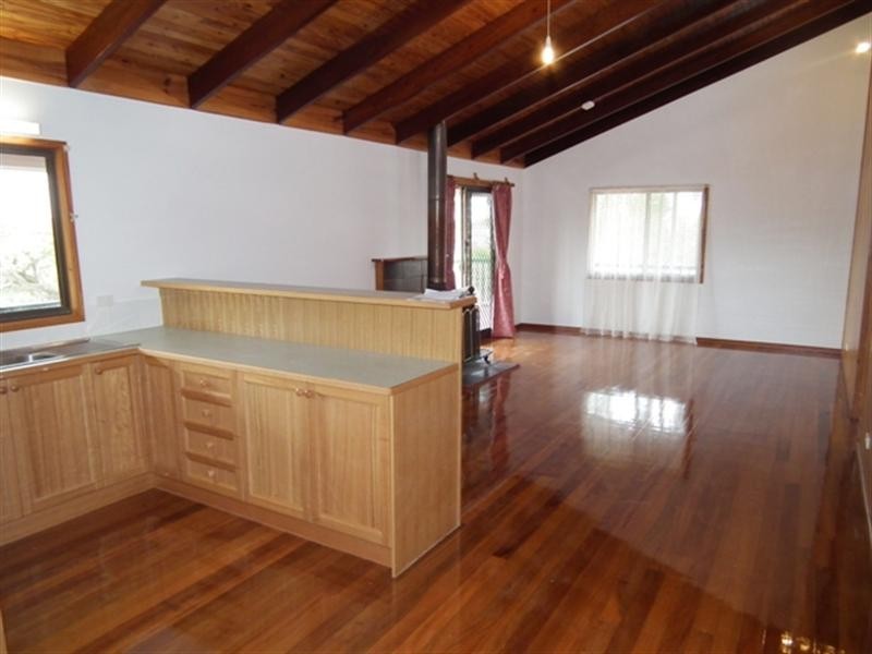 33 Pitt Street, Redland Bay QLD 4165