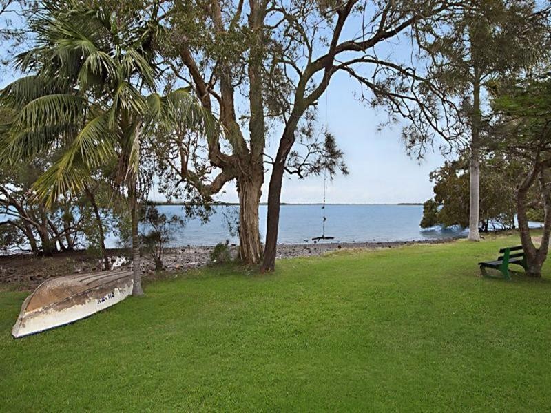 85 Torquay Road, Redland Bay QLD 4165