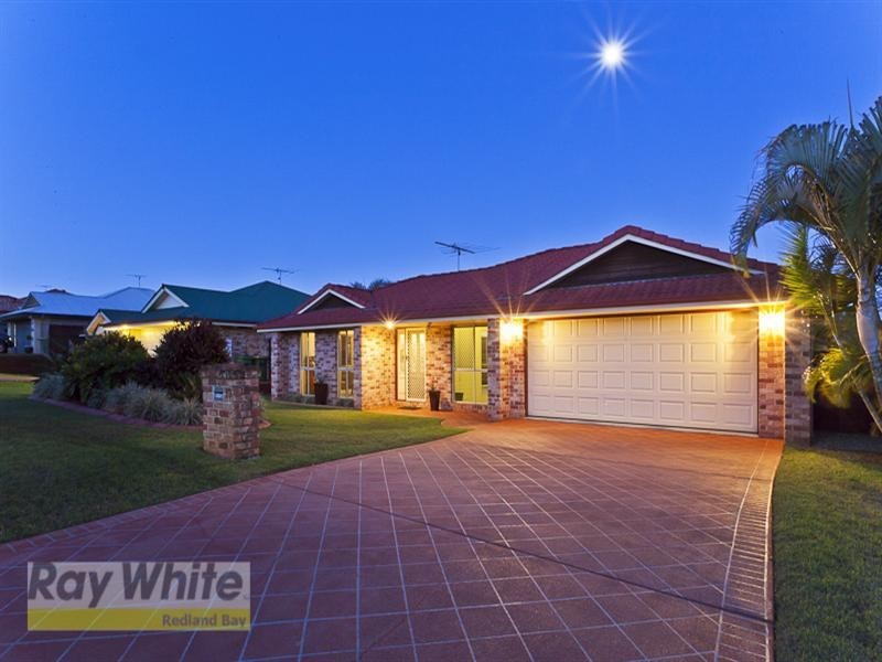 13 Attenborough Circuit, Redland Bay QLD 4165
