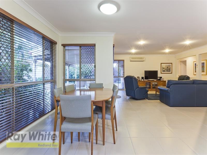 13 Attenborough Circuit, Redland Bay QLD 4165