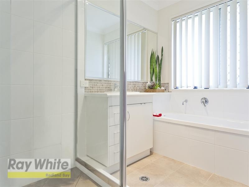 57 Emperor Drive, Redland Bay QLD 4165