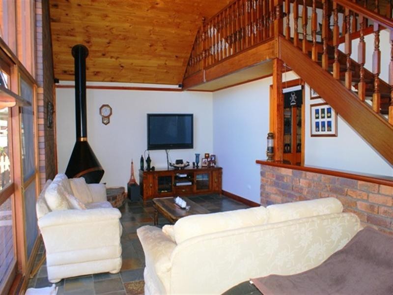 221 Main Street, Redland Bay QLD 4165