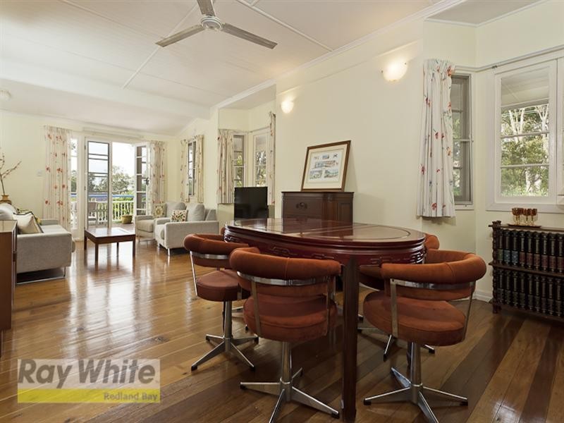 12 Pine Avenue, Lamb Island QLD 4184