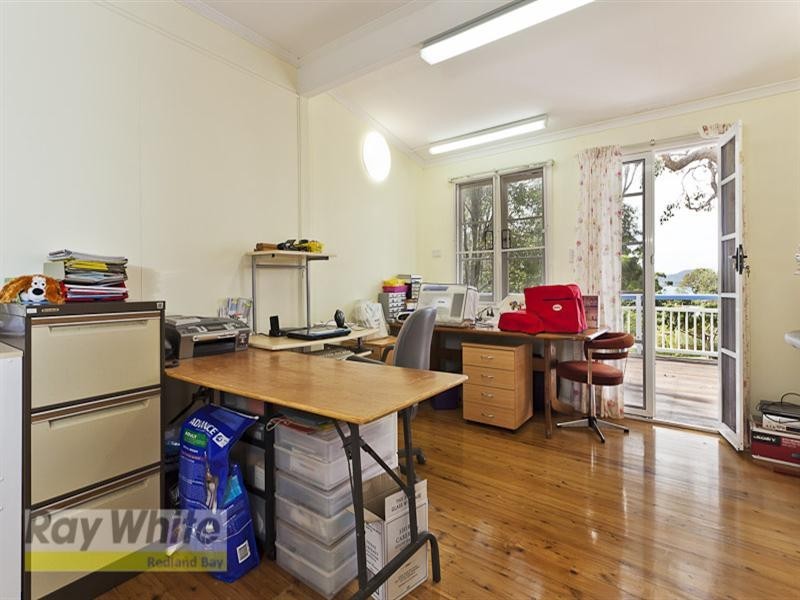 12 Pine Avenue, Lamb Island QLD 4184