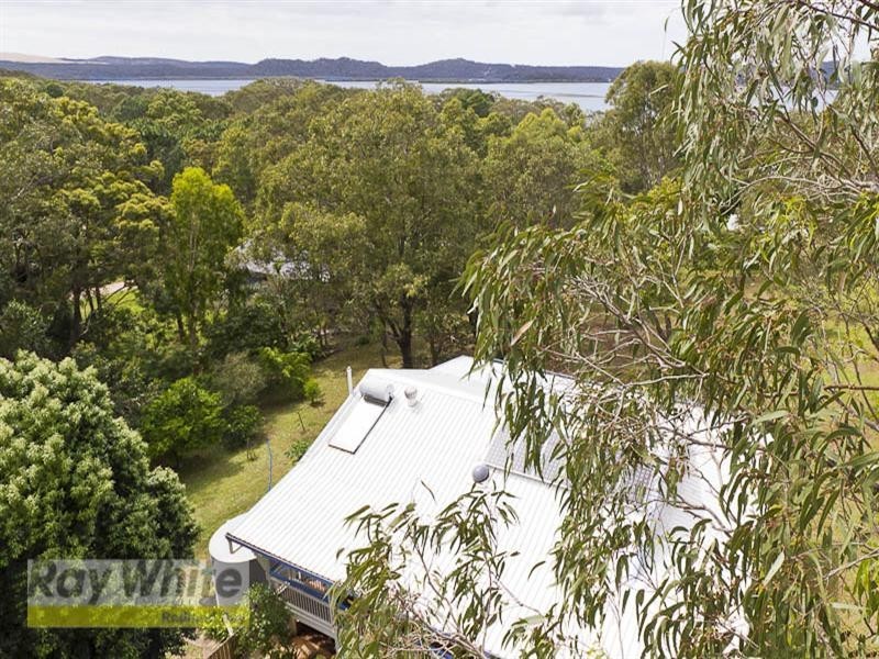 12 Pine Avenue, Lamb Island QLD 4184
