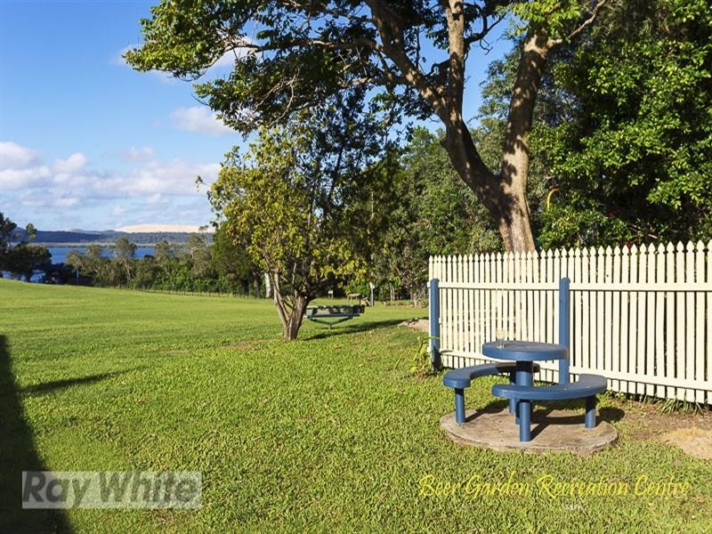 12 Pine Avenue, Lamb Island QLD 4184