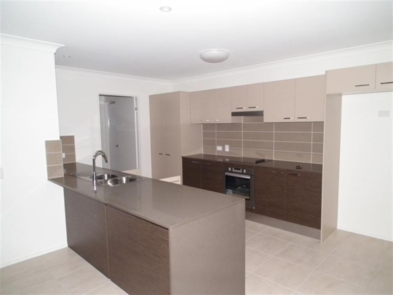 12 Bunja Pine Place, Mount Cotton QLD 4165