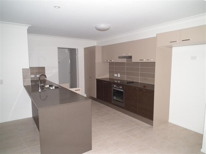 12 Bunja Pine Place, Mount Cotton QLD 4165