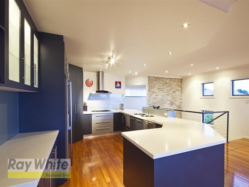 8 St Ives Court, Redland Bay QLD 4165