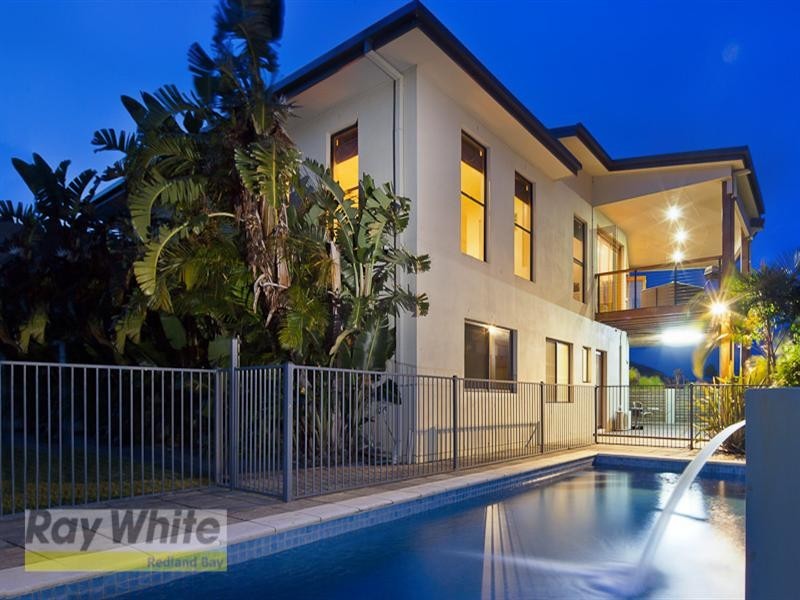 8 St Ives Court, Redland Bay QLD 4165