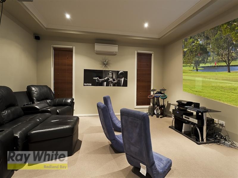 39 Riverside Place, Windaroo QLD 4207