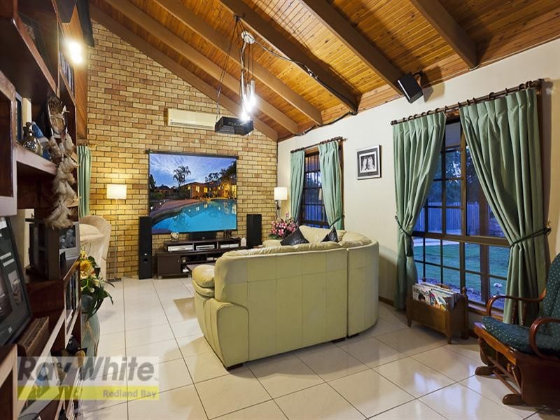 50 Whitehall Avenue, Birkdale QLD 4159