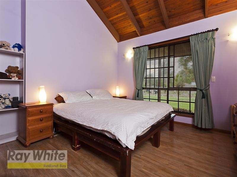 50 Whitehall Avenue, Birkdale QLD 4159