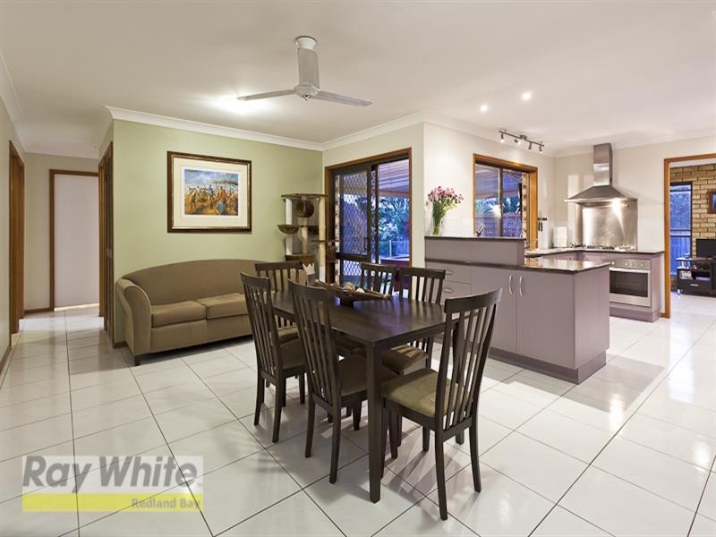 50 Whitehall Avenue, Birkdale QLD 4159