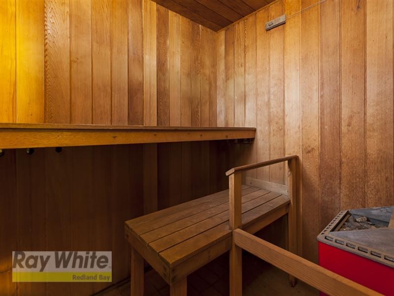 50 Whitehall Avenue, Birkdale QLD 4159