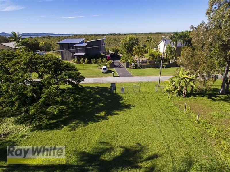 17 Pear Street, Redland Bay QLD 4165