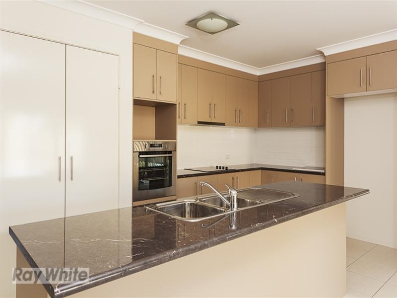 27a Pine Terrace, Redland Bay QLD 4165