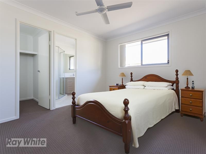 27a Pine Terrace, Redland Bay QLD 4165