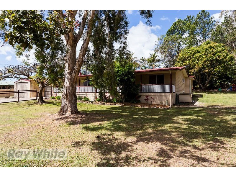 18 Kalmia Drive, Redland Bay QLD 4165