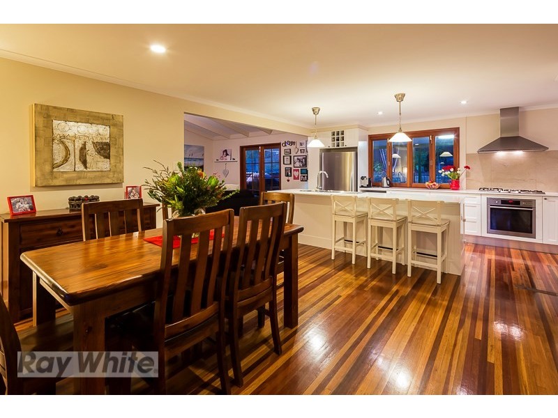 18 Kalmia Drive, Redland Bay QLD 4165