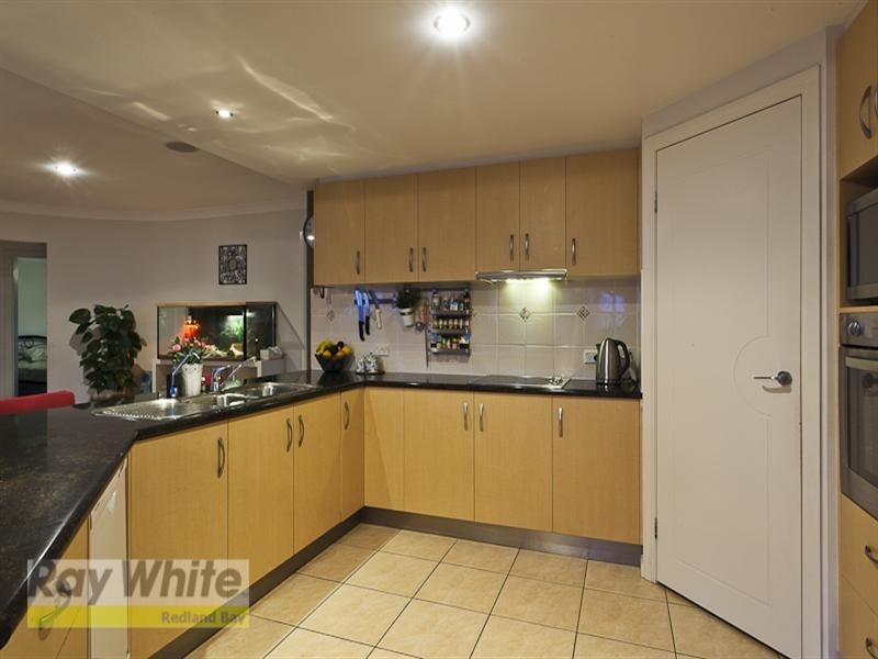 36 Bedarra Street, Redland Bay QLD 4165