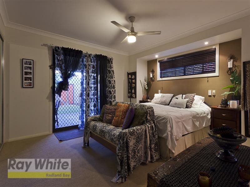 36 Bedarra Street, Redland Bay QLD 4165