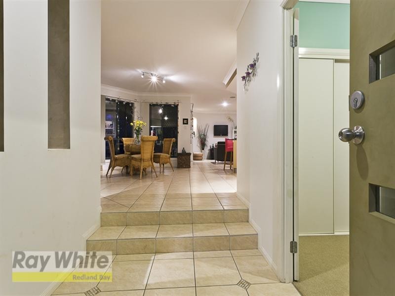 36 Bedarra Street, Redland Bay QLD 4165