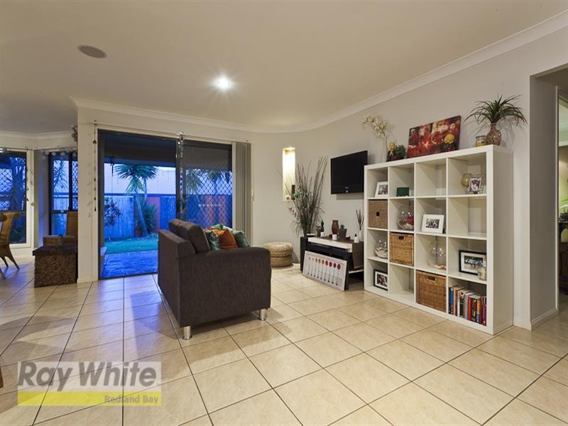 36 Bedarra Street, Redland Bay QLD 4165