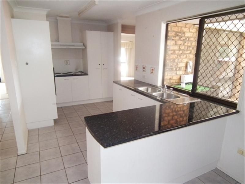 37 Strachan Road, Victoria Point QLD 4165