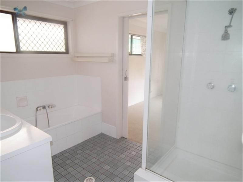 37 Strachan Road, Victoria Point QLD 4165