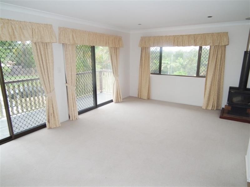 37 Strachan Road, Victoria Point QLD 4165