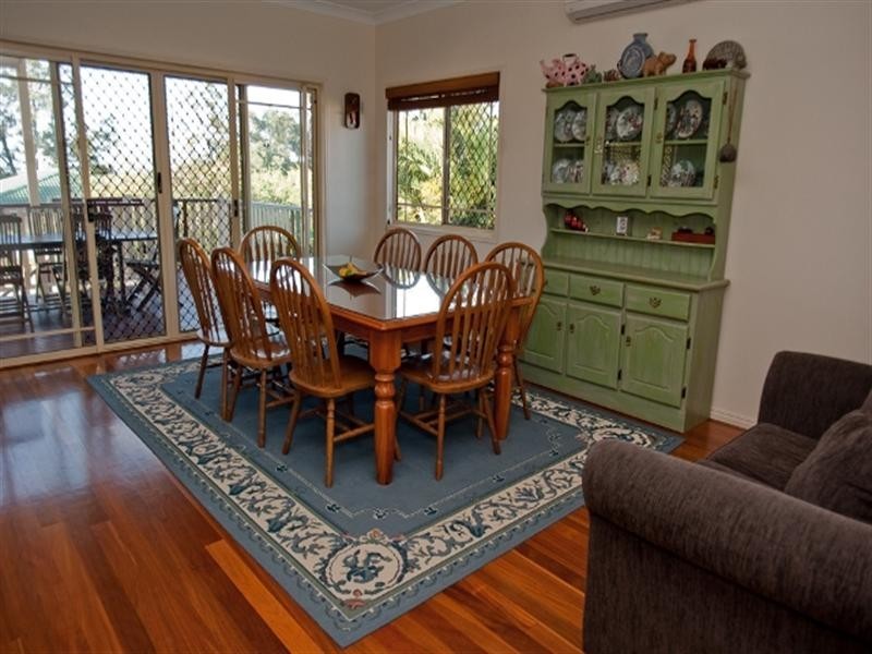 3 Sandra Court, Redland Bay QLD 4165