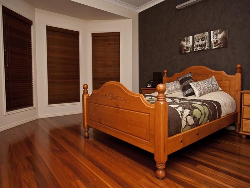 3 Sandra Court, Redland Bay QLD 4165