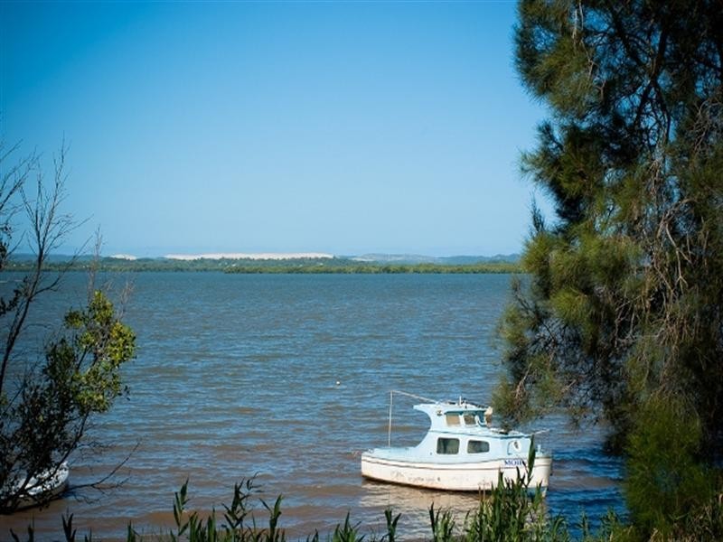 3 Sandra Court, Redland Bay QLD 4165