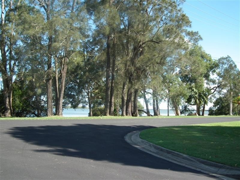 3 Sandra Court, Redland Bay QLD 4165