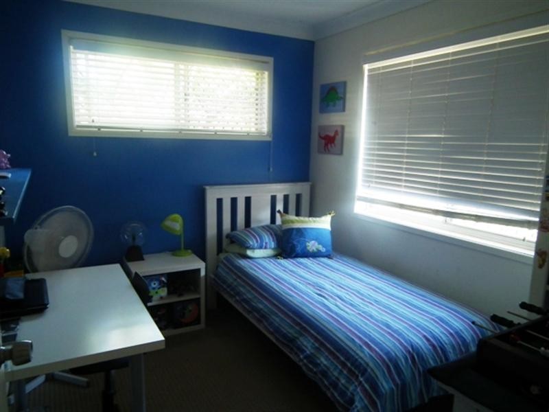 232 Cane Street, Redland Bay QLD 4165