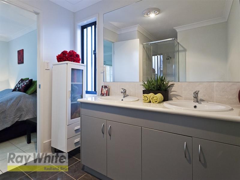 1 Mill Street, Redland Bay QLD 4165