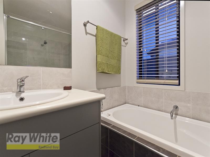 1 Mill Street, Redland Bay QLD 4165